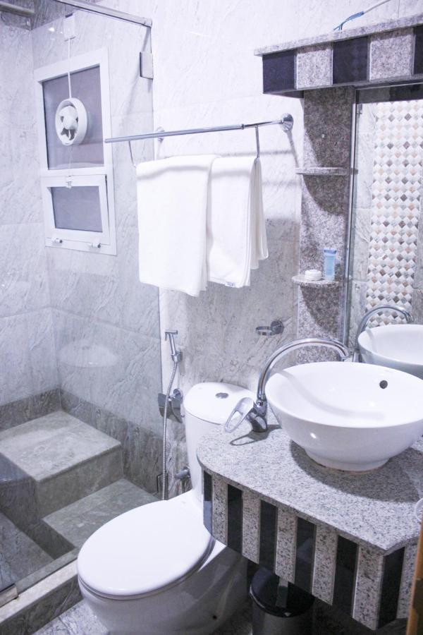 Al-Saif Grand Hotel Masqat Buitenkant foto